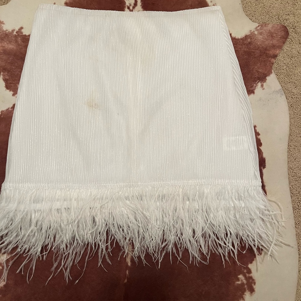 White feather skirt